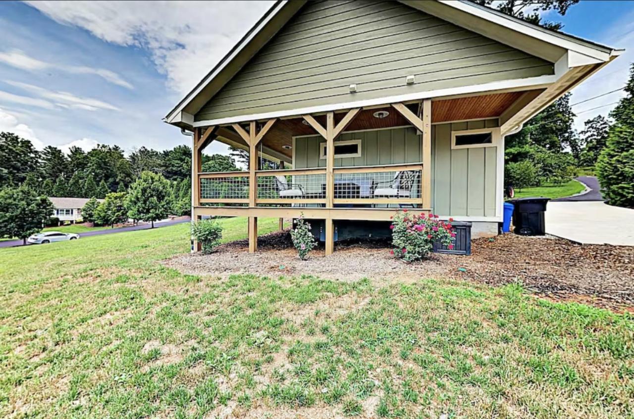Dogwood Blossom Cottage Ашвил Екстериор снимка